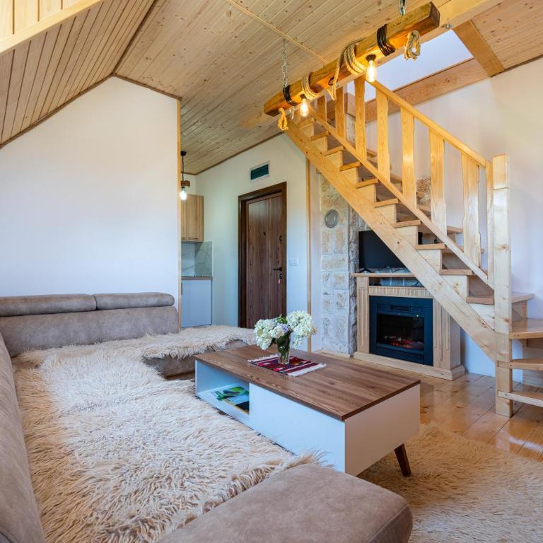 Apartments CENTER OF THE WORLD - Apartment - Ground Floor - 10