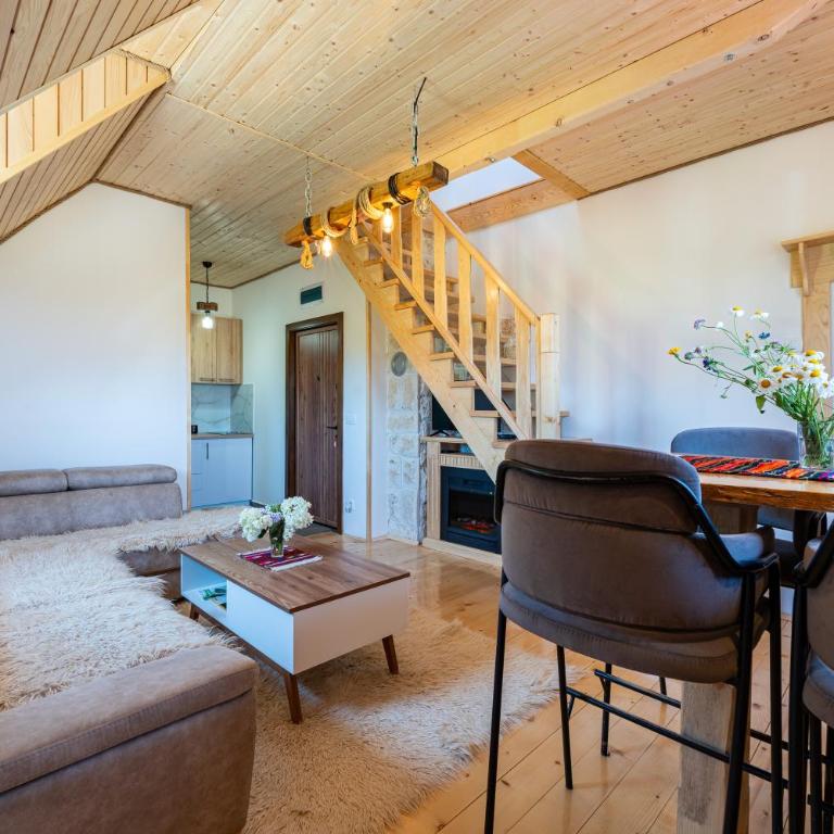 Apartments CENTER OF THE WORLD - Apartment - Ground Floor - 9