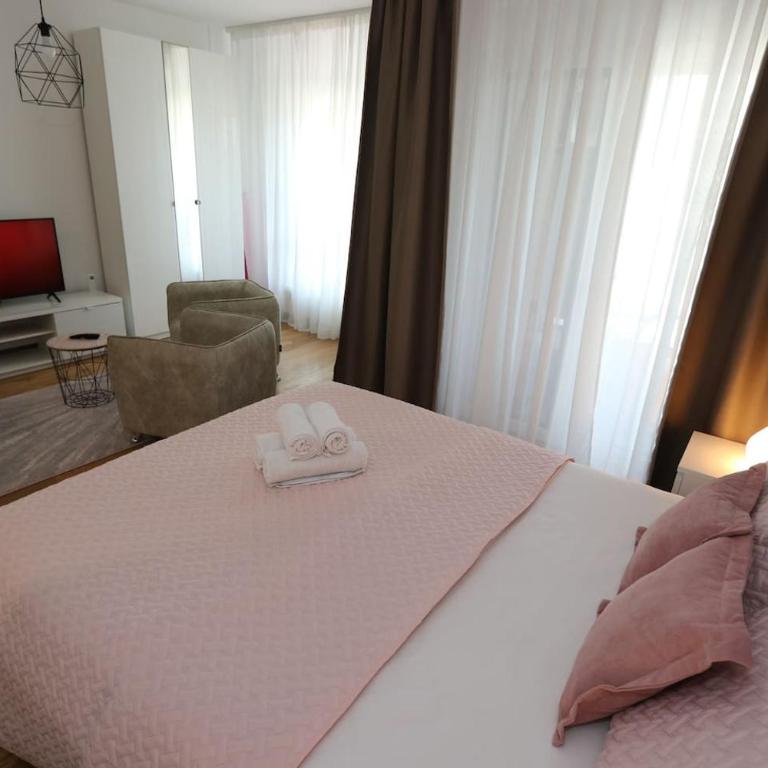 Savada PINK - studio with parking and WiFi, parking 5 eur per day - Studio sa Balkonom - 3