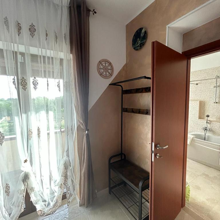 Triangolo delle Bermuda B&B - Double Room with Balcony - 13