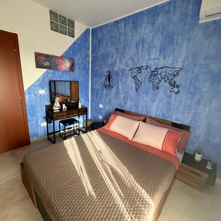 Triangolo delle Bermuda B&B - Double Room with Balcony - 12