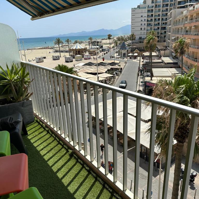 MAGNIFIQUE VUE MER F2 45 m2 climatisé avec balcon - Apartamento de 1 dormitorio - 46