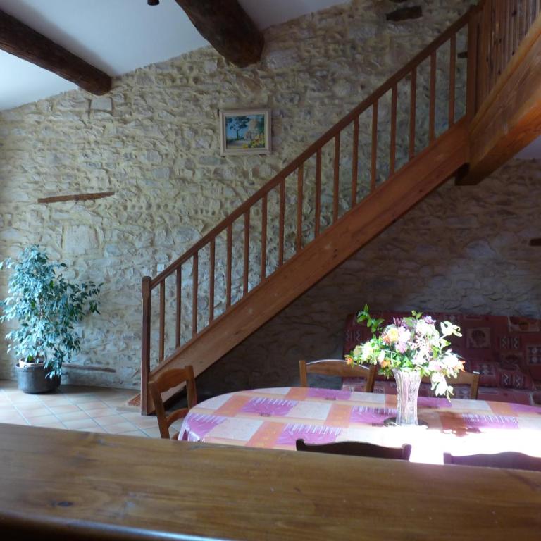 Mas des Esclots - Three-Bedroom Apartment - 1