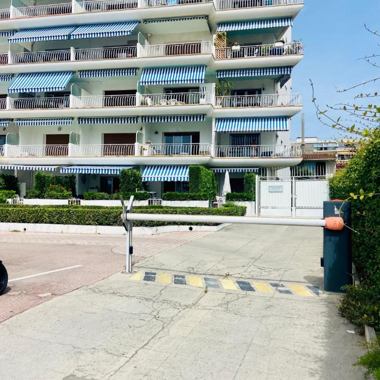 Très bel appartement sur la plage avec grande terrace face à la mer! La Goelette - Apartamento de 1 dormitorio - 22