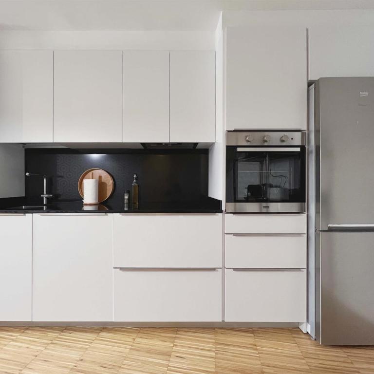 Stay U-nique Apartments Pellaires - Three-Bedroom Apartment - 29