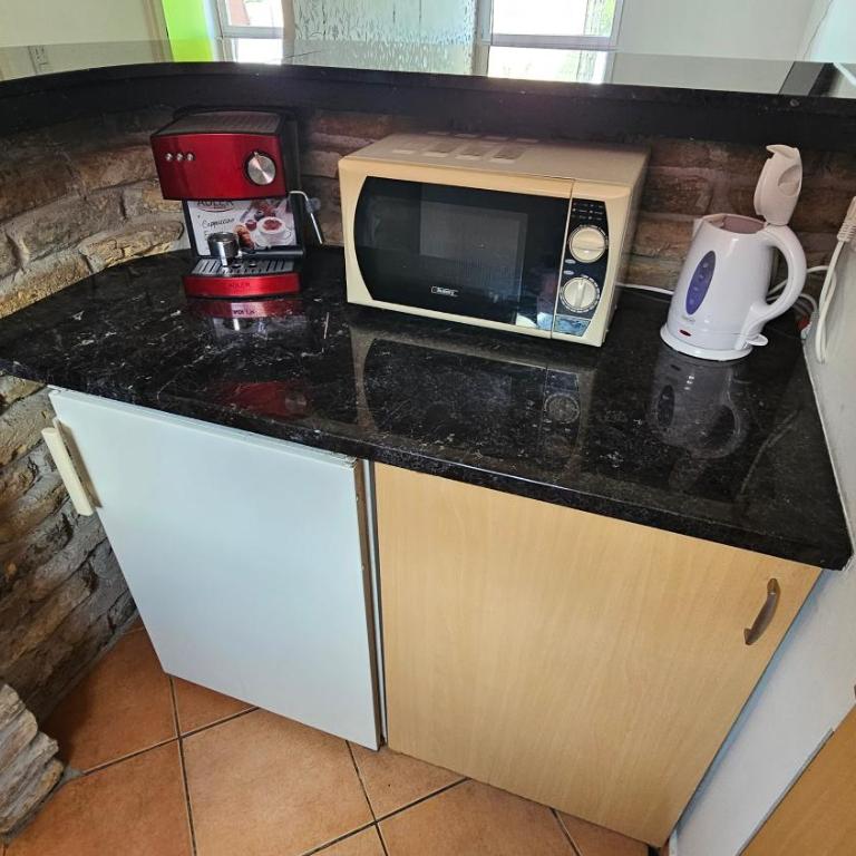 City Center Luxury Apartment - Two-Bedroom Apartment - 5