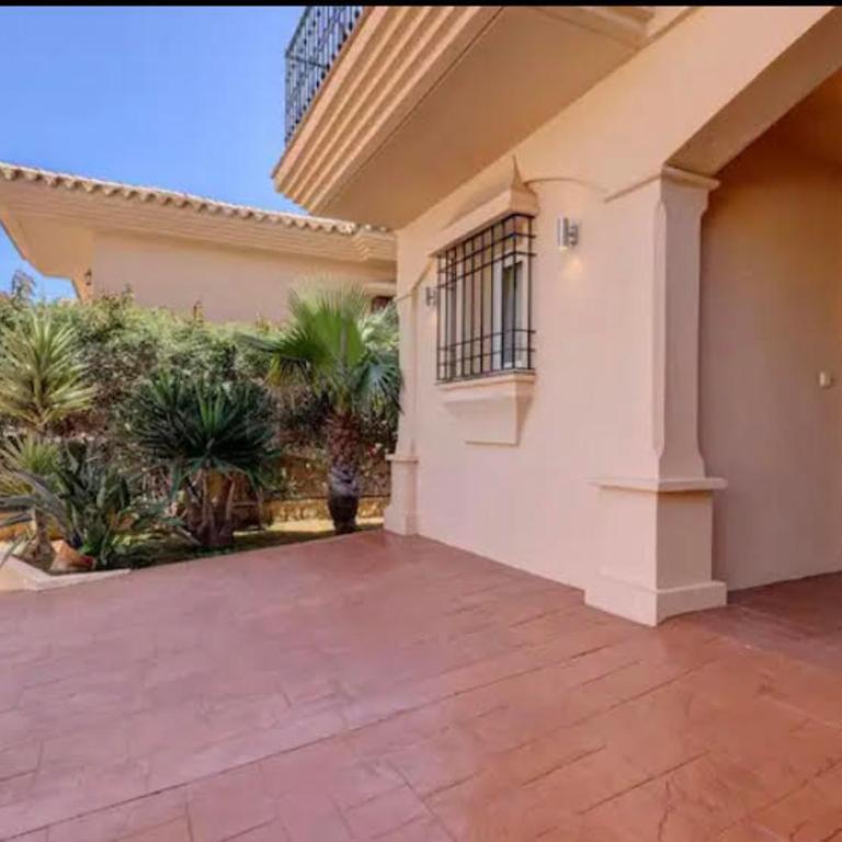 Spacious Villa Flamenco Riviera Del Sol - Villa - 11