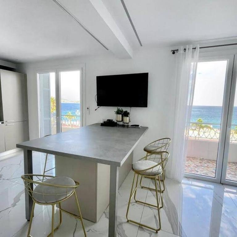 Beach front, Superbe appartement pour 4 personnes - Appartement 2 Chambres - 34