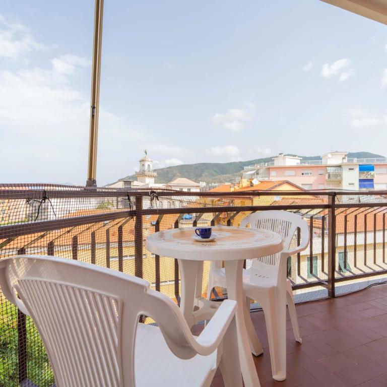 193 - Casa Via della Chiusa - centralissimo e vicino alla baia del silenzio, spiaggia e mare 150m - Parcheggio GRATIS incluso e Aria condizionata - Appartamento con 3 Camere da Letto - 33