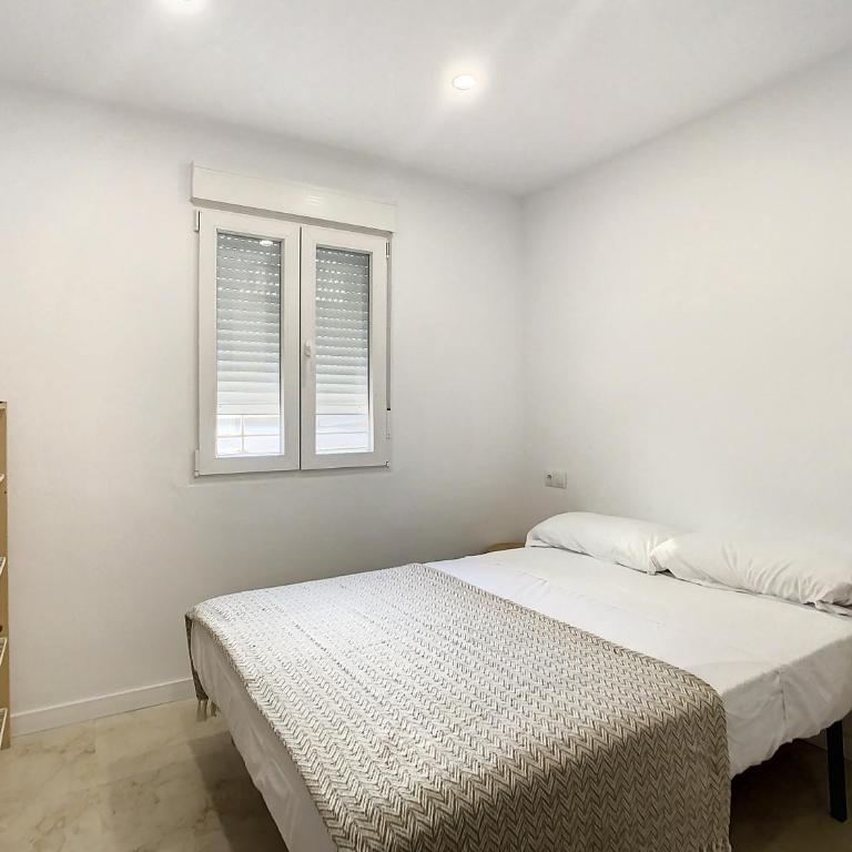 San Francisco House - Three-Bedroom Apartment - 11