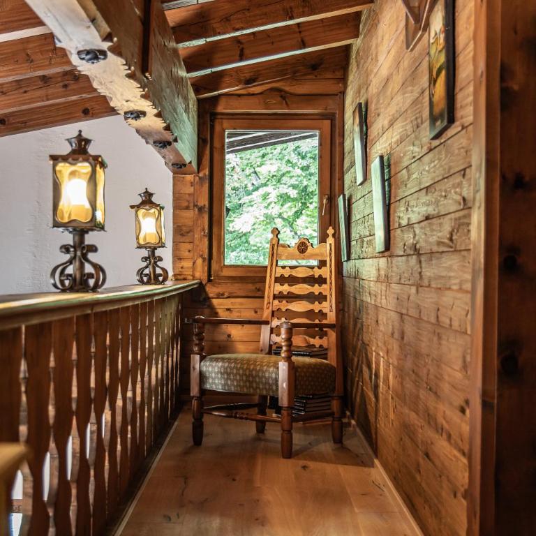 Alpin-Chalet in Alleinlage in Bad Ischl - Wald, Kamin, Sauna und Badeplatz - Haus mit 3 Schlafzimmern - 48