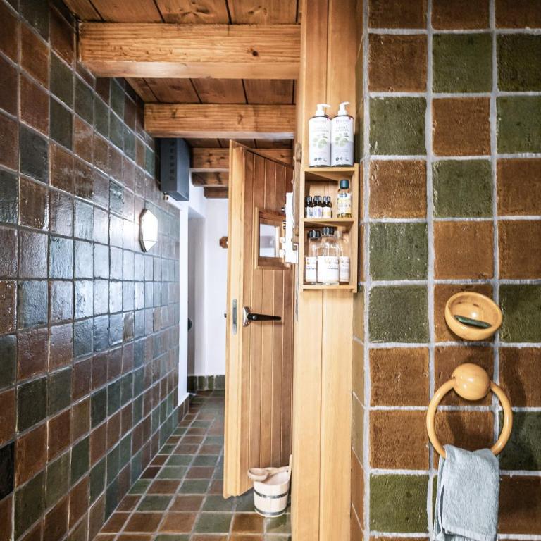 Alpin-Chalet in Alleinlage in Bad Ischl - Wald, Kamin, Sauna und Badeplatz - Haus mit 3 Schlafzimmern - 56