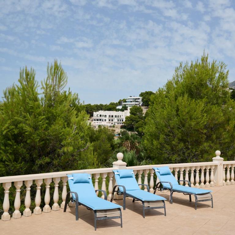 Villa with pool and hot tub on golf course - Villa - 8