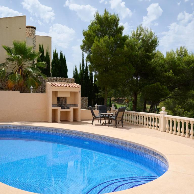 Villa with pool and hot tub on golf course - Villa - 5