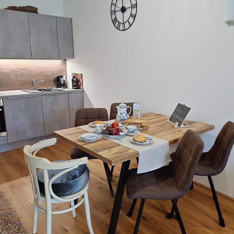 Ferienwohnung Karasek Deluxe - Apartment mit Seeblick - 11