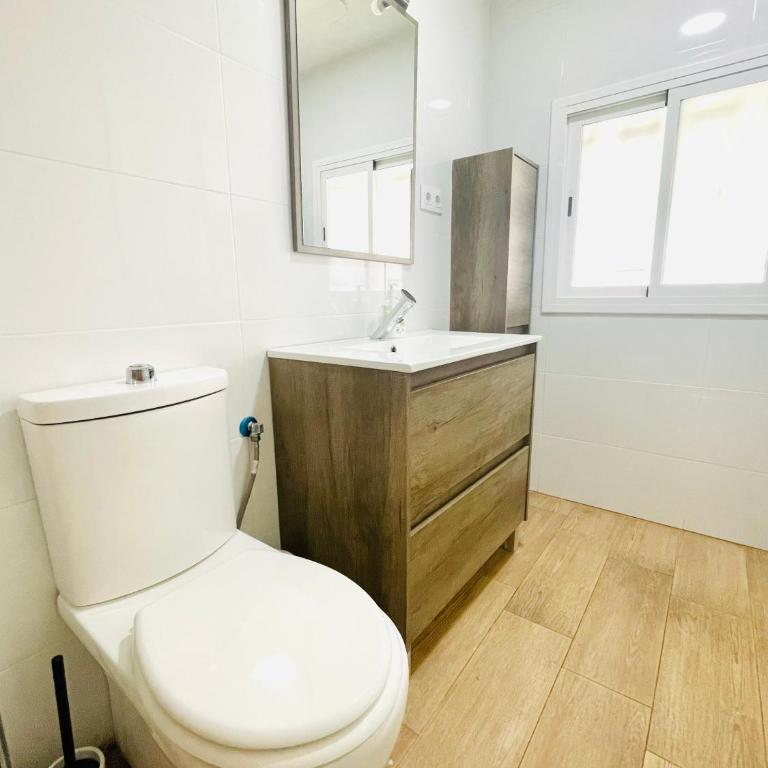 Ático con terraza en el centro de Tarragona - Apartamento - 54