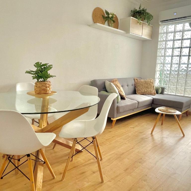 Ático con terraza en el centro de Tarragona - Apartamento - 51
