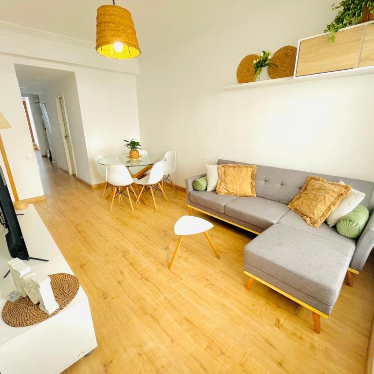 Ático con terraza en el centro de Tarragona - Apartamento - 47