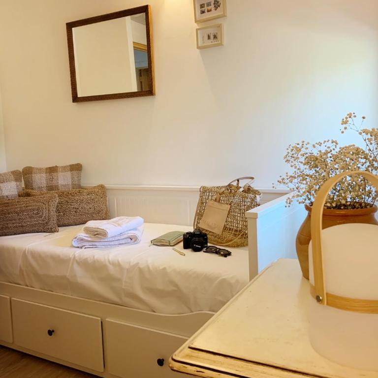 Syvyle - Three-Bedroom House - 27