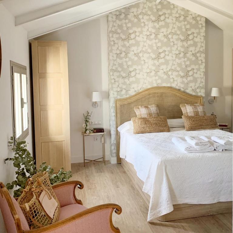 Syvyle - Three-Bedroom House - 32