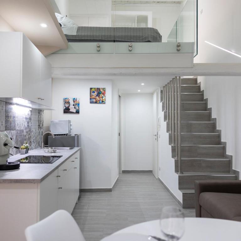 Aurora House Loft - One-Bedroom Apartment - 10
