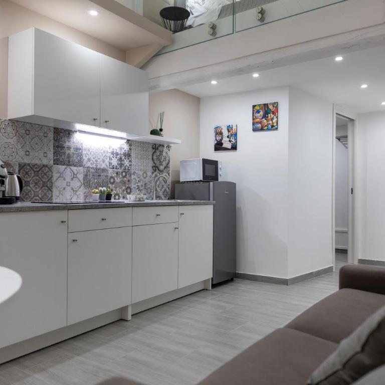 Aurora House Loft - One-Bedroom Apartment - 12