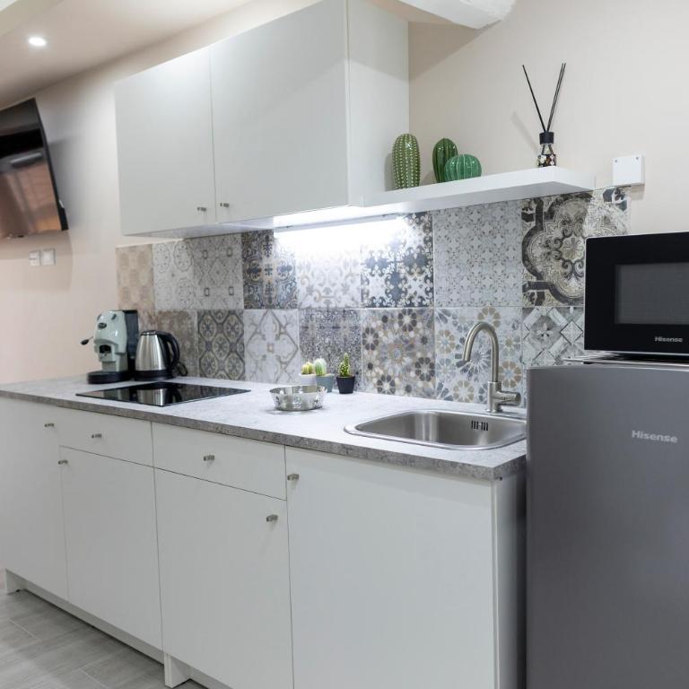 Aurora House Loft - One-Bedroom Apartment - 24