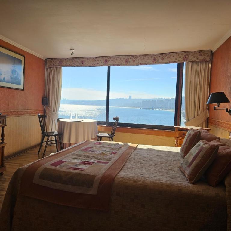 Hotel Restaurant CapDucal - Habitación Doble con vistas al mar - 12