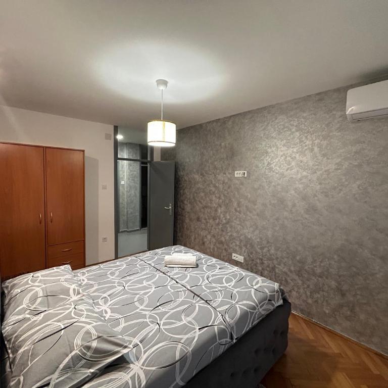 Apartments Ciki - Two-Bedroom Apartment - 8