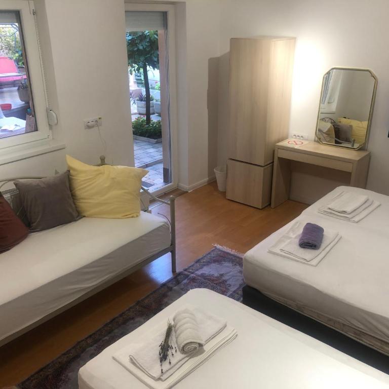 MyHome2 - Two-Bedroom Apartment - 14