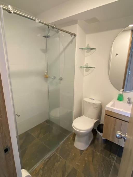 Amplio y acogedor apartamento cerca al Cable Plaza - Apartamento de 3 dormitorios - 25