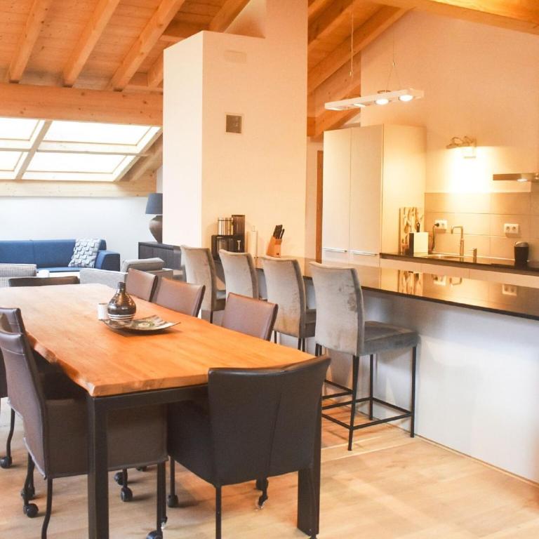 Chalet in French Alps near Lake Geneva - Maison de Vacances 4 Chambres - 4