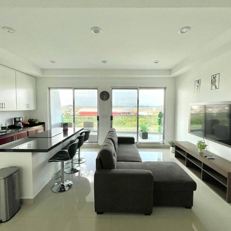 The One D12 Sobre el Malecón Vista al Estadio de Baseball - Two-Bedroom Apartment - 18