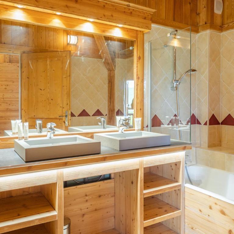 Chalet skis aux pieds avec jacuzzi et sauna - Chalet 3 Chambres - 2