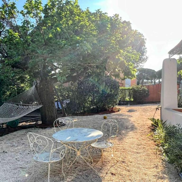 Grand Mas provençal, mer à 200m, parking privé fermé, piscine chauffée - Villa - 18