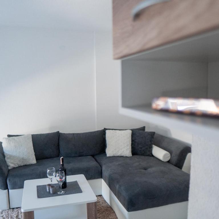 City Lights Panorama - One-Bedroom Apartment - 13