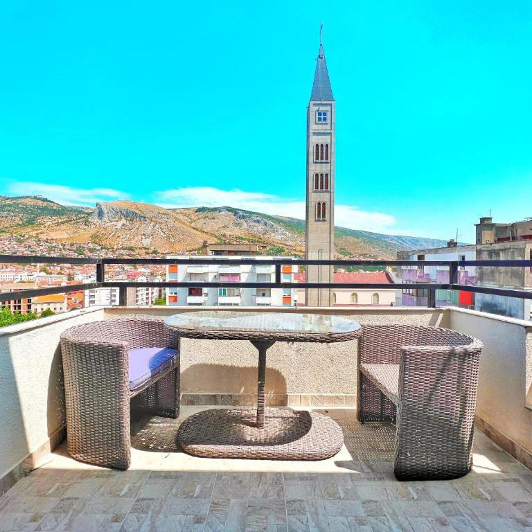 City Lights Panorama - One-Bedroom Apartment - 2