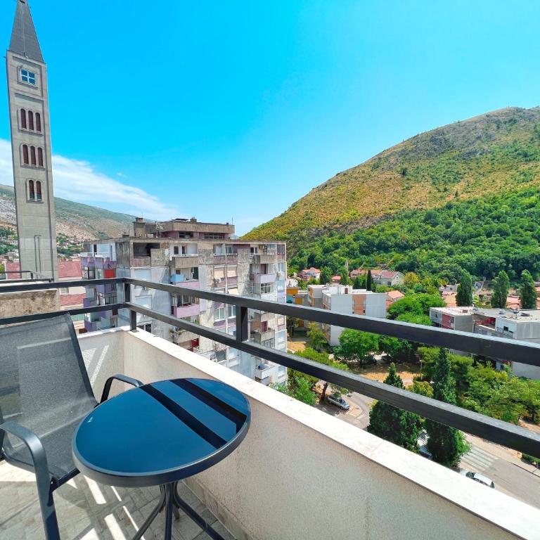 City Lights Panorama - Apartment with Balcony - 10