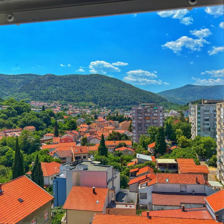 City Lights Panorama - Apartment with Balcony - 9