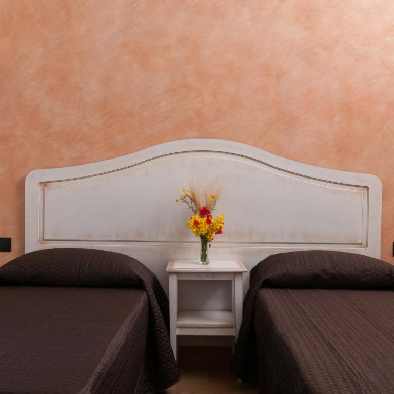Hotel Donna Carmela Sede Unica a Sciacca - Camera Doppia con Letti Singoli - 2