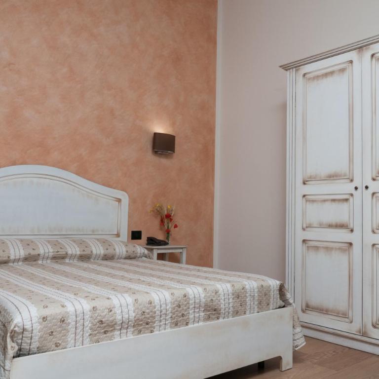 Hotel Donna Carmela Sede Unica a Sciacca - Camera Matrimoniale - 10