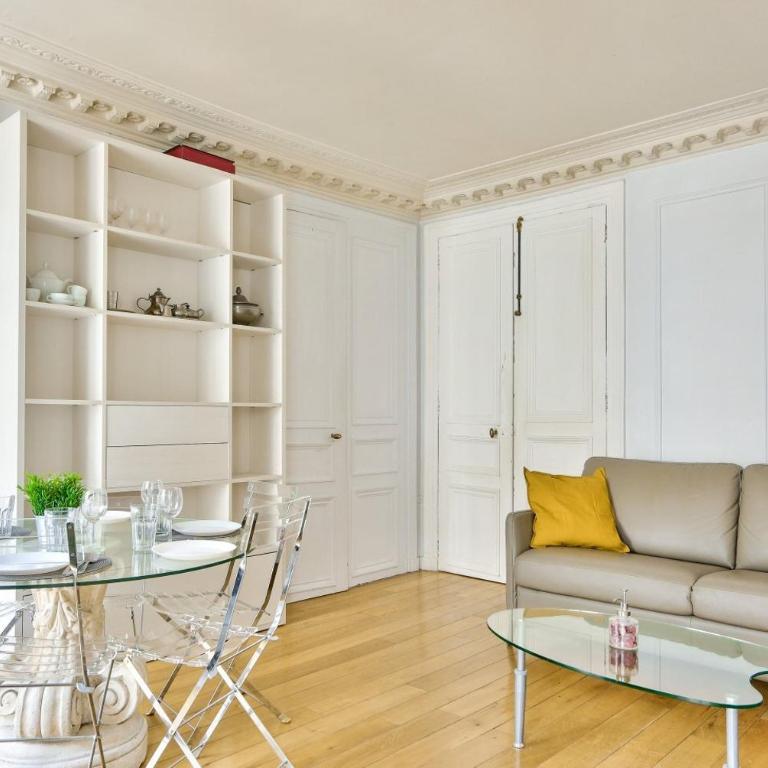 Appartement Quartier Champs-Élysées 3 - Appartement 2 Chambres - 6