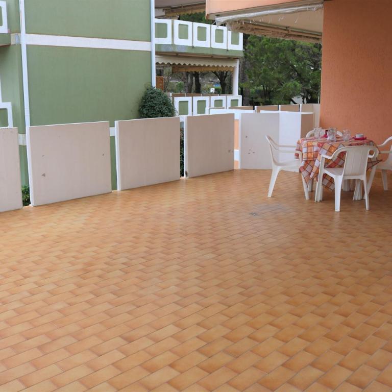 Villaggio Olimpia - Appartamento con 2 Camere da Letto - 13