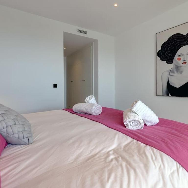 2 Bedroom Penthouse with Sea View @ Estepona Hills - Two-Bedroom Apartment - 22