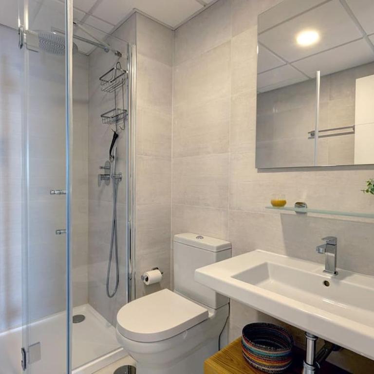 2 Bedroom Penthouse with Sea View @ Estepona Hills - Two-Bedroom Apartment - 30