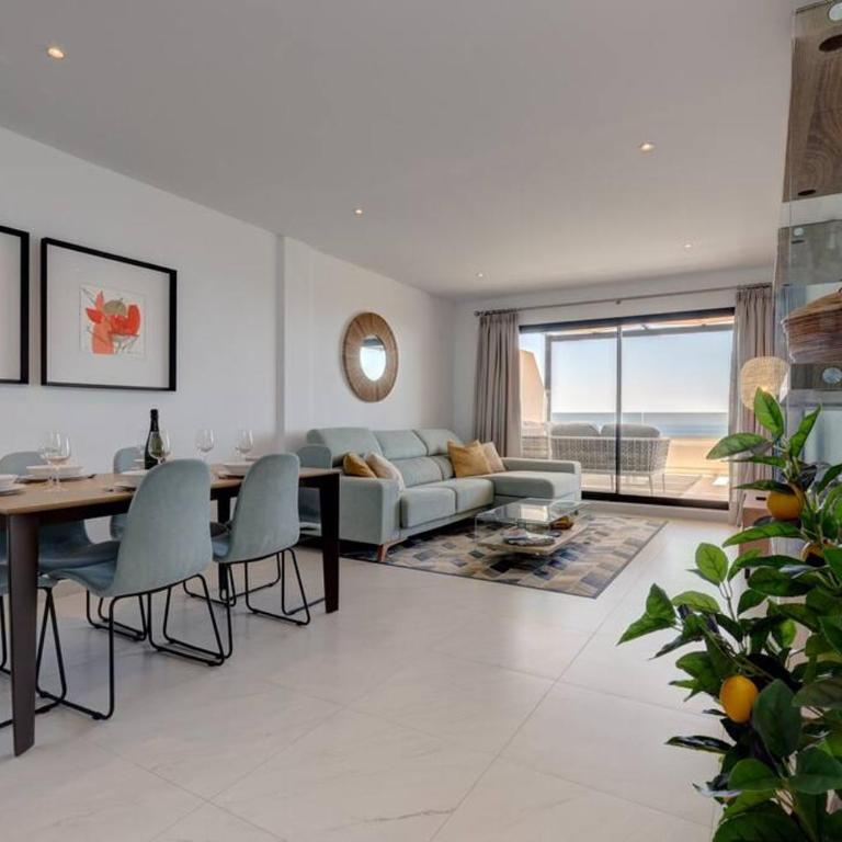 2 Bedroom Penthouse with Sea View @ Estepona Hills - Two-Bedroom Apartment - 3