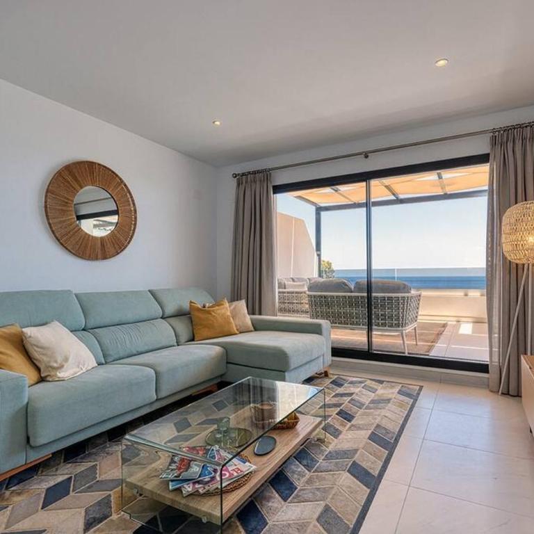 2 Bedroom Penthouse with Sea View @ Estepona Hills - Two-Bedroom Apartment - 10