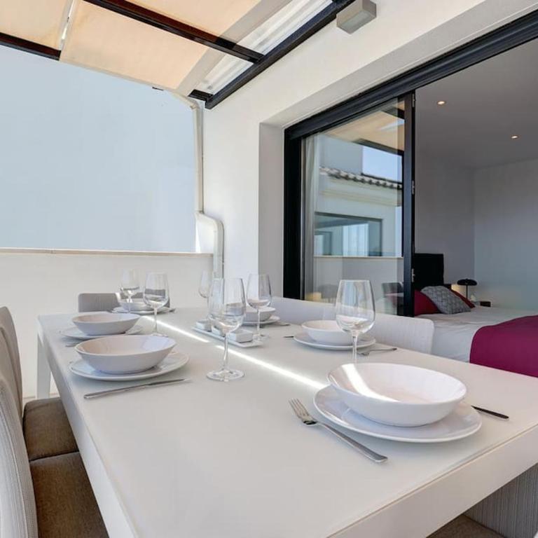 2 Bedroom Penthouse with Sea View @ Estepona Hills - Two-Bedroom Apartment - 8