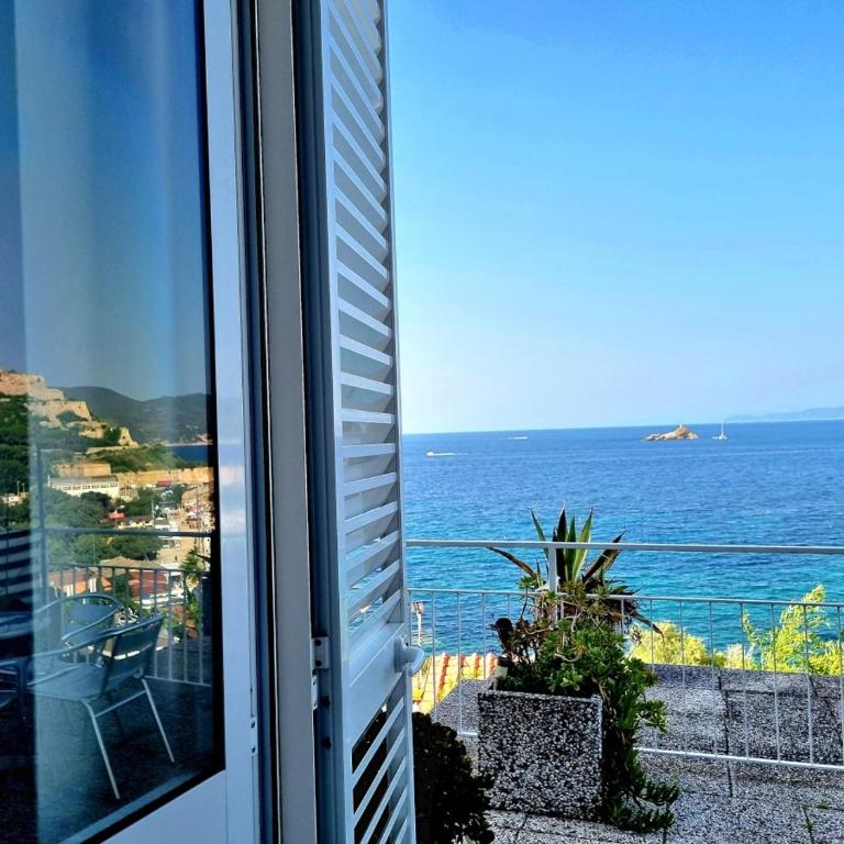 Appartamenti La Terrazza sulle Ghiaie - Goelba - Appartamento con 1 Camera da Letto - 9