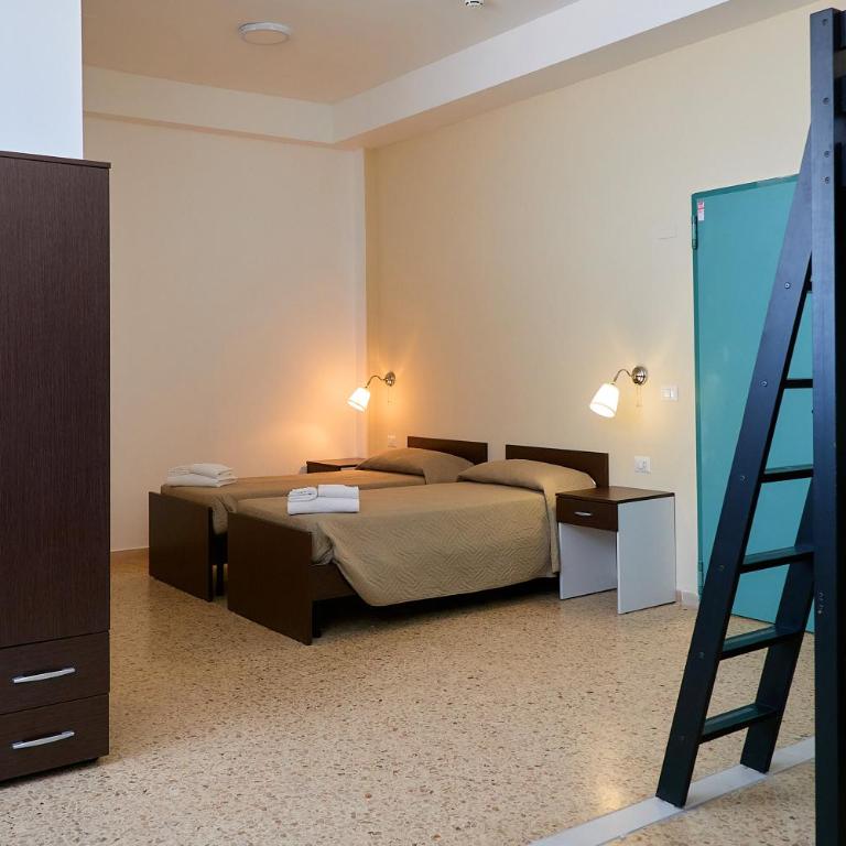 Soleē, Family Holidays & Hostelling - Quadruple Room with Sea View - 7